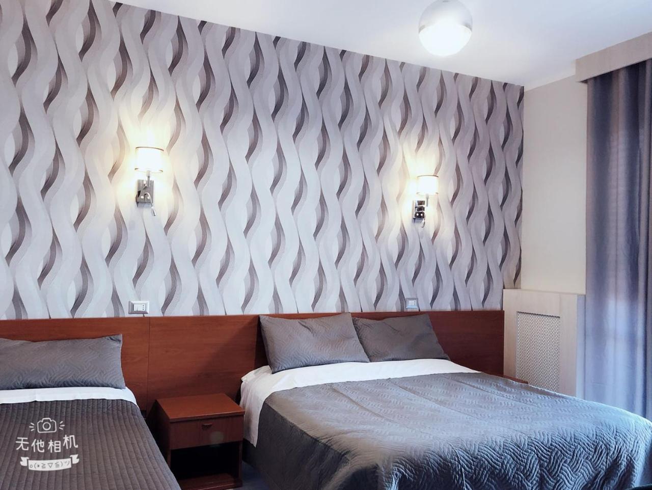 Hotel Frejus Колленьо Екстер'єр фото
